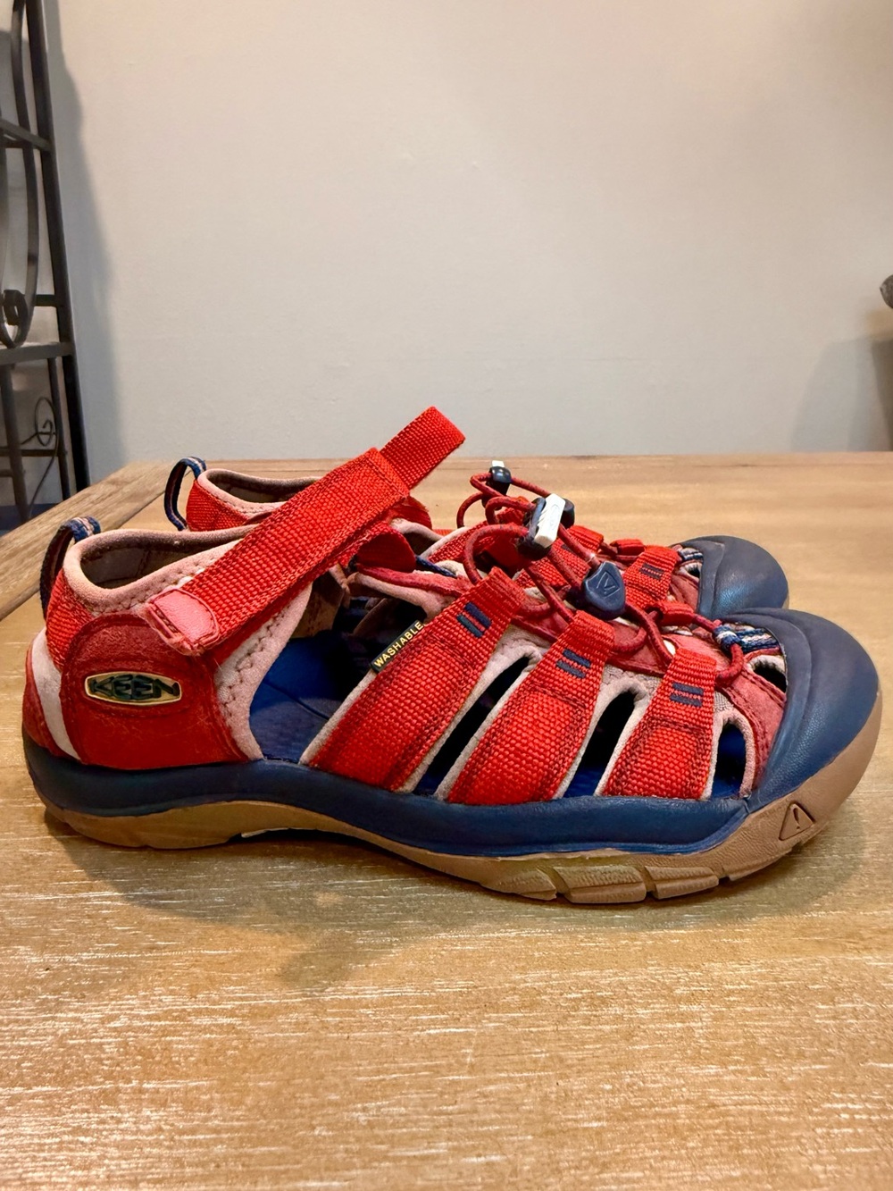 Keen Big Kids‎ Newport H2 Sandals Water Hiking Outdoor Washable Waterproof Sz 5